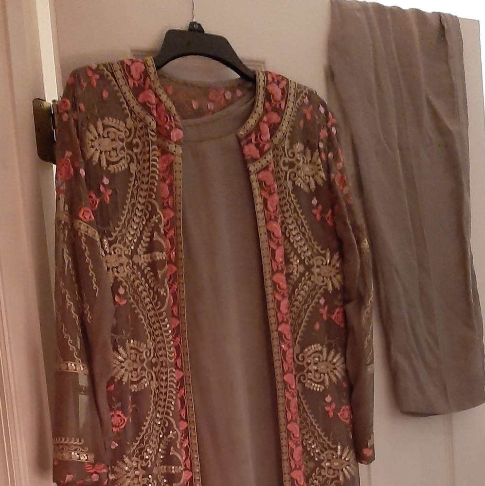 Middle Eastern dress with pants and under blouse.